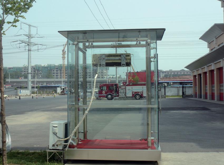 玻璃岗亭
