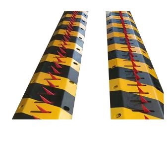 减速带式破胎器